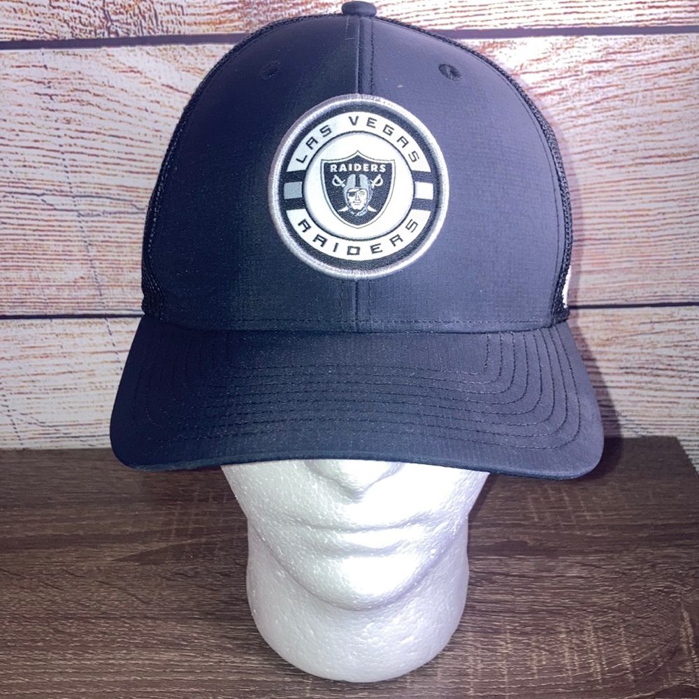 EUC Men's Las Vegas Raiders '47 Black Berm Trucker Adjustable Hat
